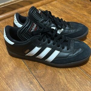 Men’s samba adidas shoes